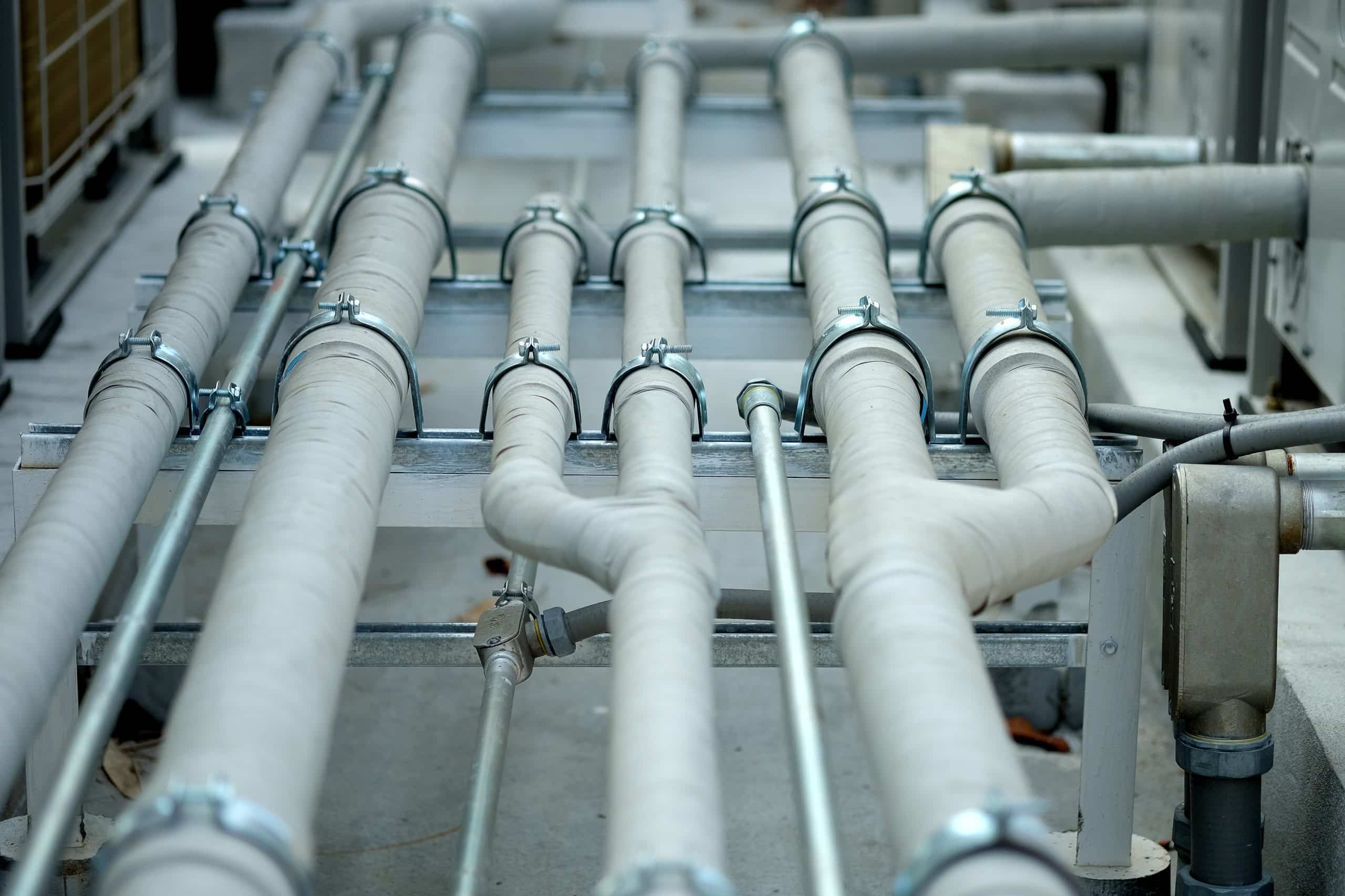 Les avantages des piscines à coque polyester pour une installation rapide et durable